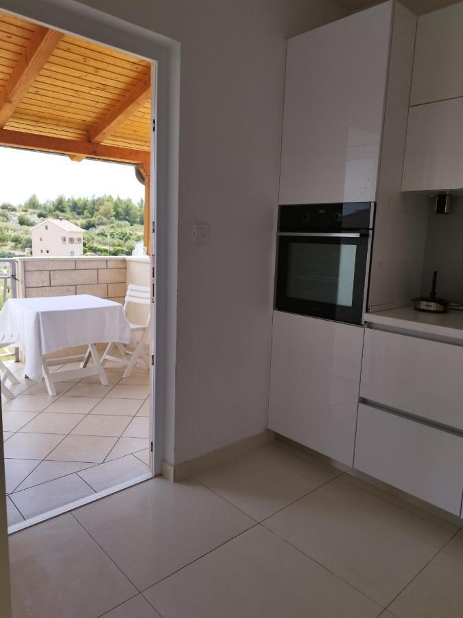 Apartment Nina Podstrana Exterior photo